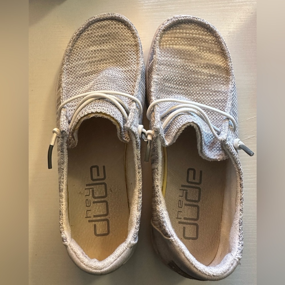 Women’s HEY DUDE size 8 EUC Wendy Sox, Glacier Grey
